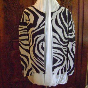 NWT Chico's Size 0 Black and Gray Long Sleeved Cape